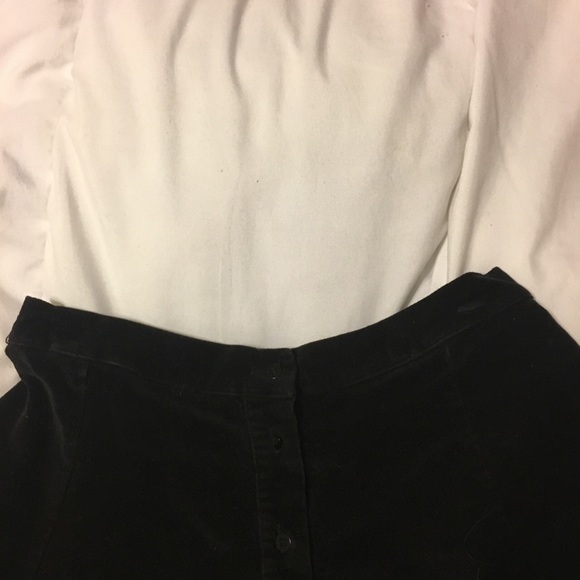 🌿velvet navy blue button up skater skirt🌿 - Picture 2 of 3